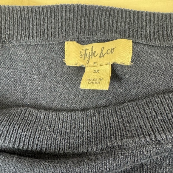 Style & Co navy blue ruffled chiffon hem size 2x light weight knit long sleeve - Picture 3 of 8